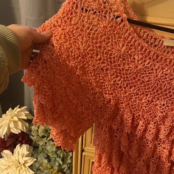 Boston Proper Layered Top - Picture 4 of 8